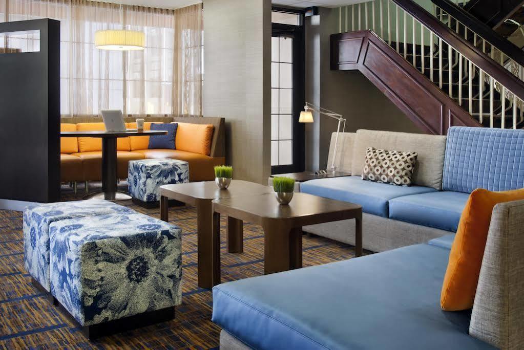 Courtyard Wilmington Downtown Hotel Екстериор снимка